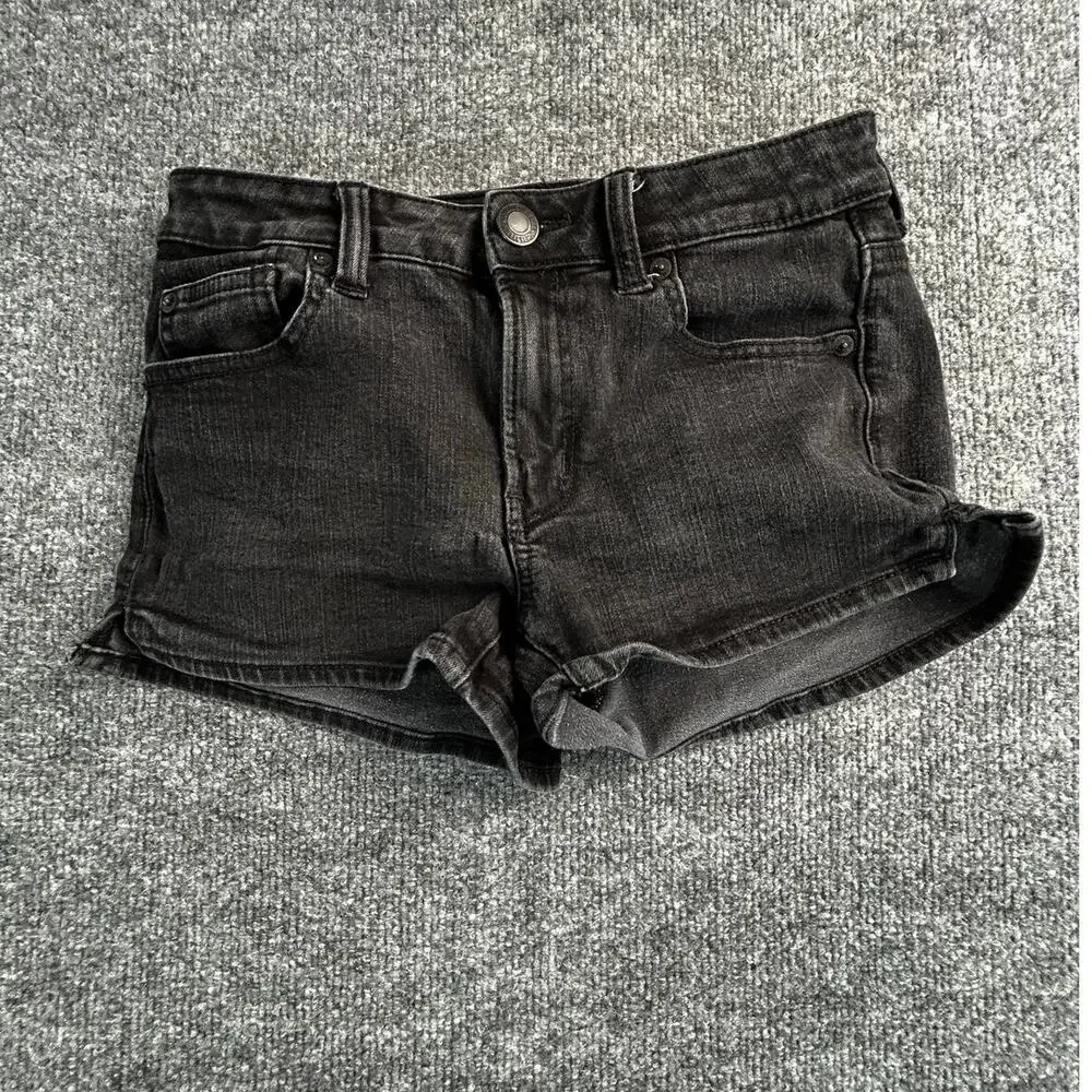 American Eagle AEO Denim X4 Women’s 0 Black Cuffed Jean Shorts
